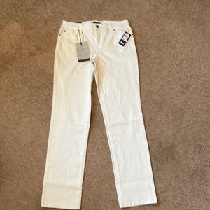 NWT - Ladies Jeans size 6